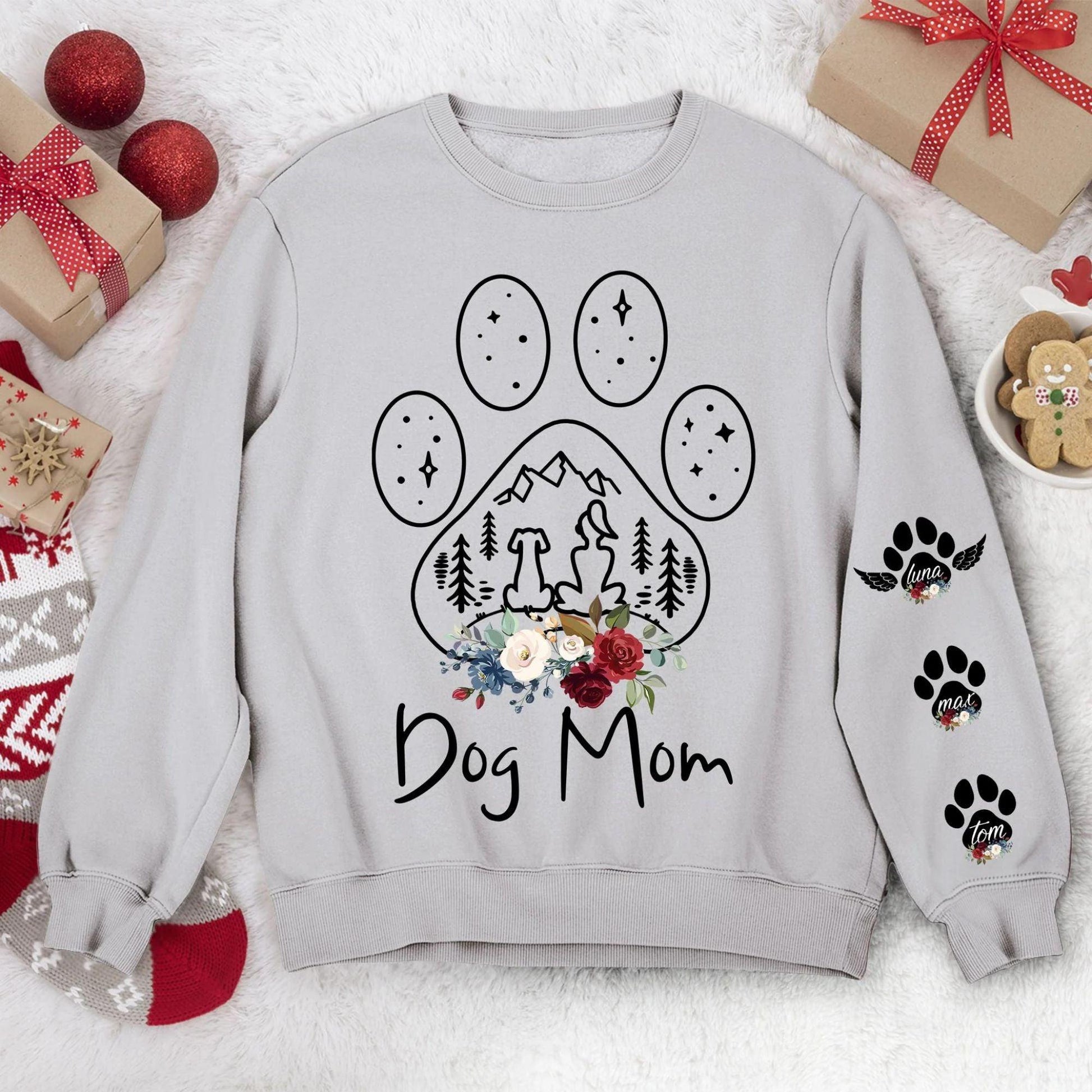 Individuelles Hunde-Mama-Sweatshirt mit Namen auf dem Ärmel, Geschenk für Hundemama - GiftHaus