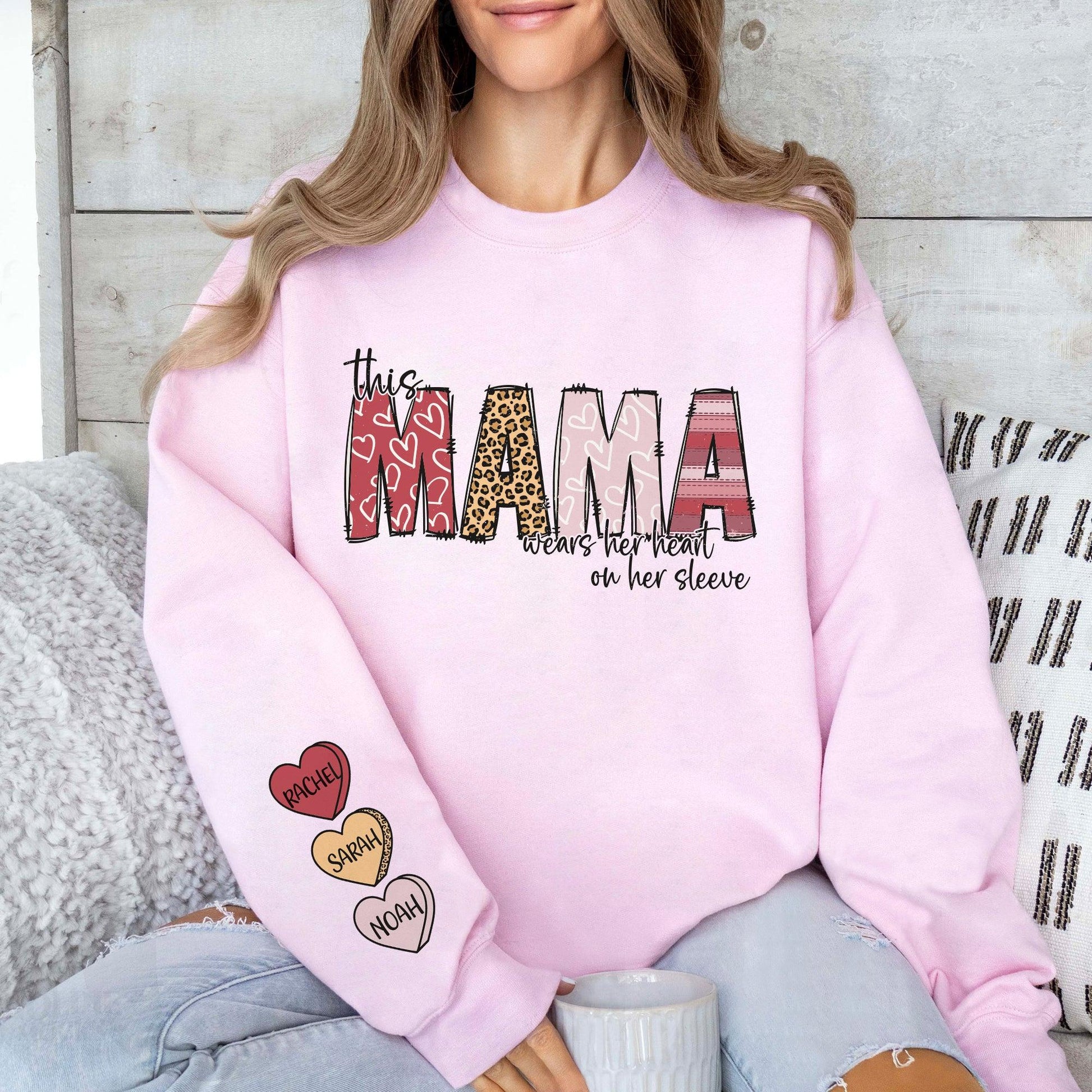 Mama-Herzenssweatshirt – Personalisierbar mit Namen - GiftHaus