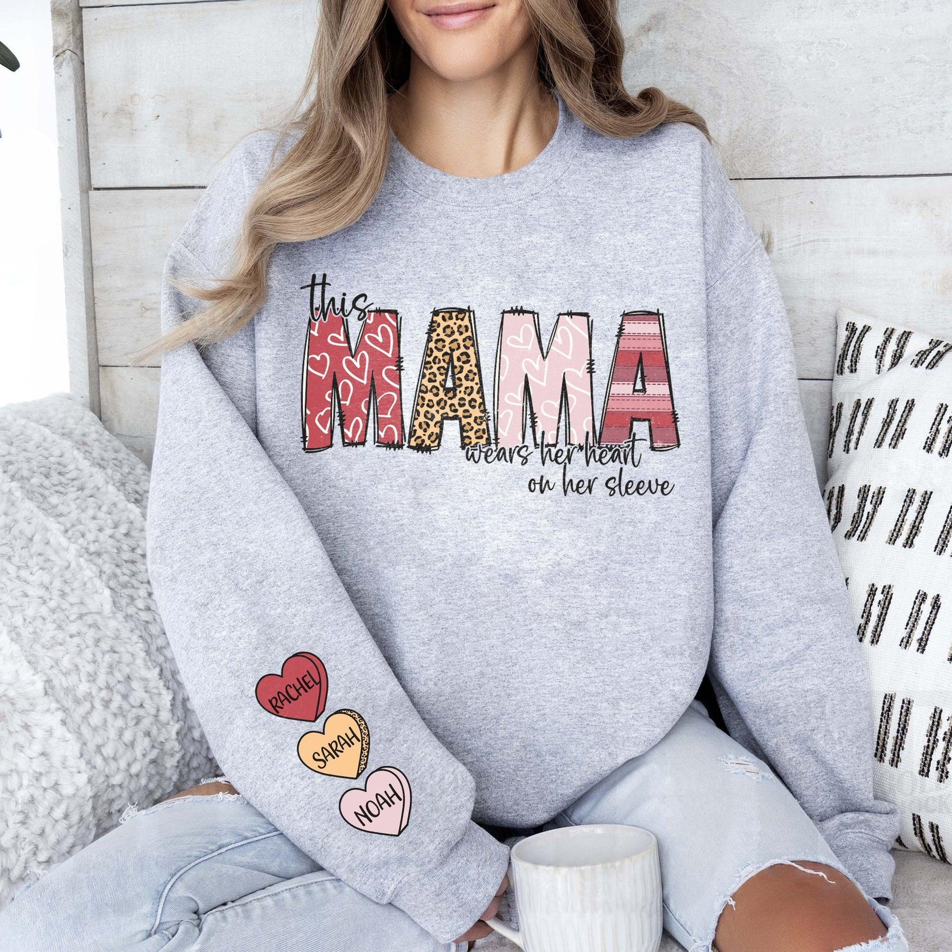 Mama-Herzenssweatshirt – Personalisierbar mit Namen - GiftHaus