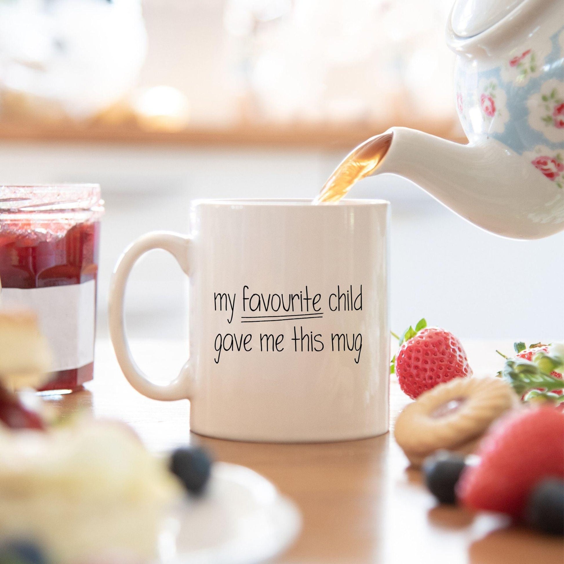 Mein Lieblingskind hat mir diesen Kaffeebecher geschenkt, Geschenk für Mama - GiftHaus