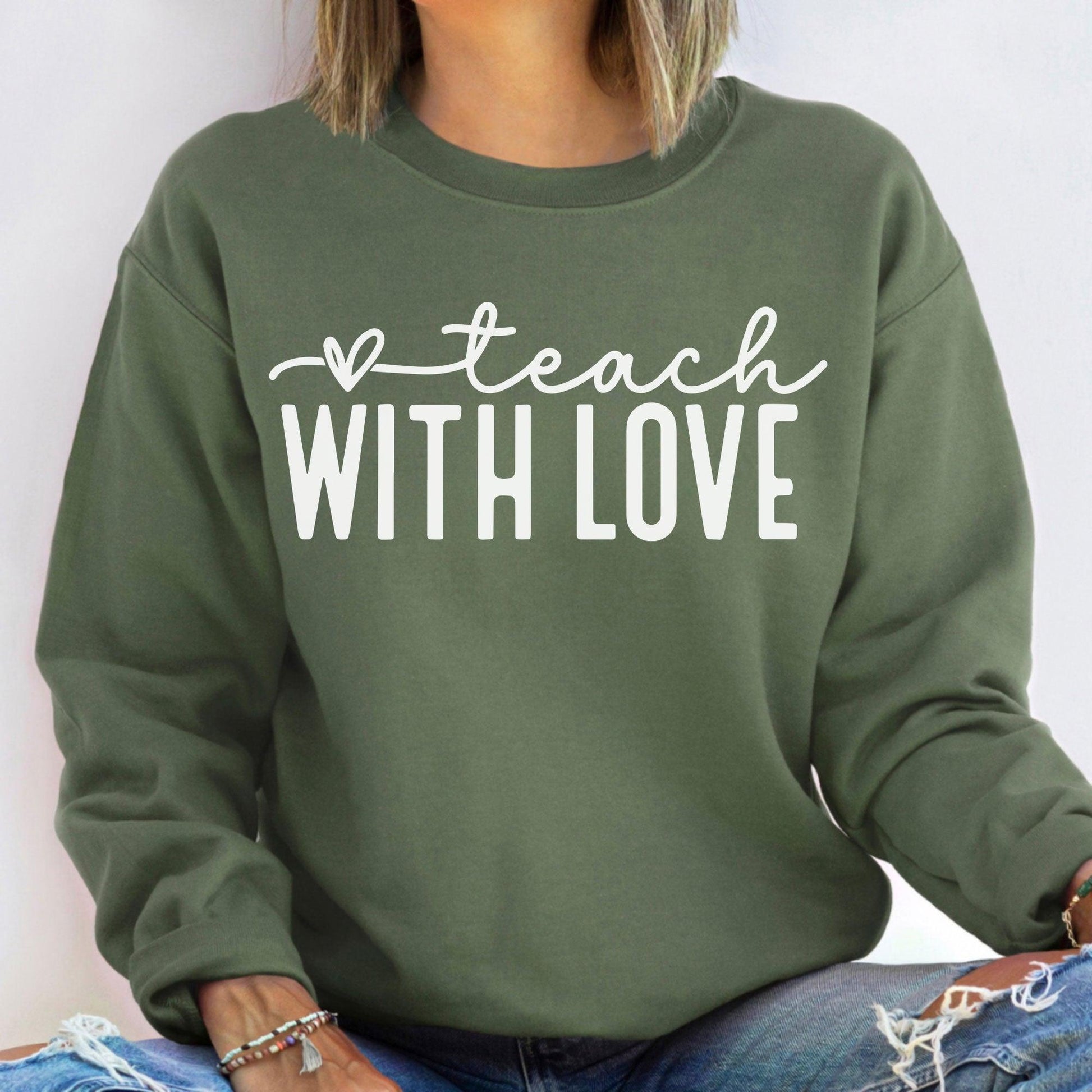 Mit Liebe Lehren Sweatshirt und Hoodie - Geschenk für Lehrer - GiftHaus