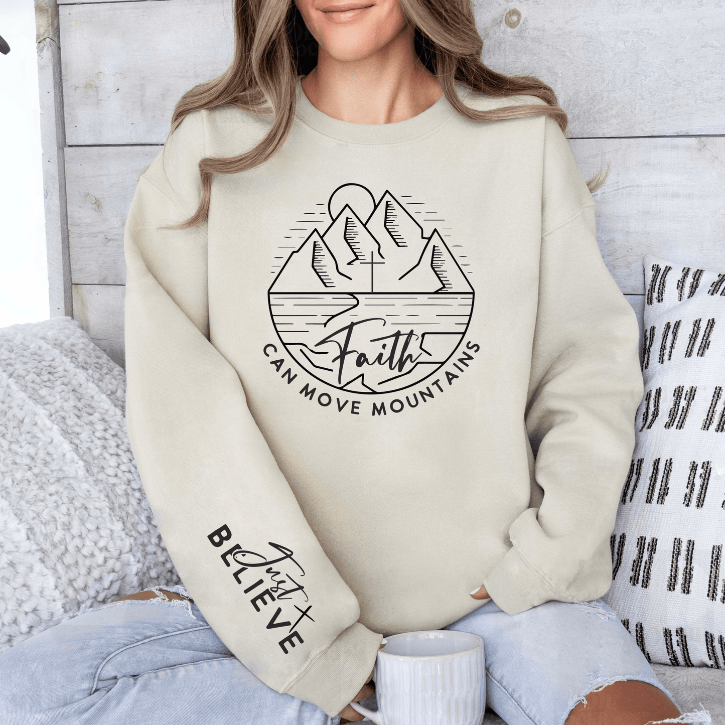 Motivations-Sweatshirt 'Glaube Bewegt Berge' - Kraftvolles Design - GiftHaus