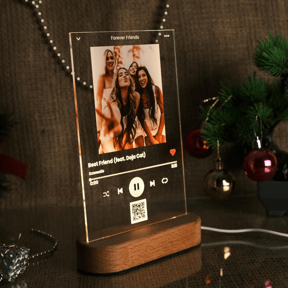 Musikplakette mit Lichtzauber – Individuell Gestaltet - GiftHaus