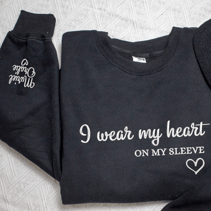 Namensherz“ – Personalisiertes Sweatshirt mit Stickerei - GiftHaus