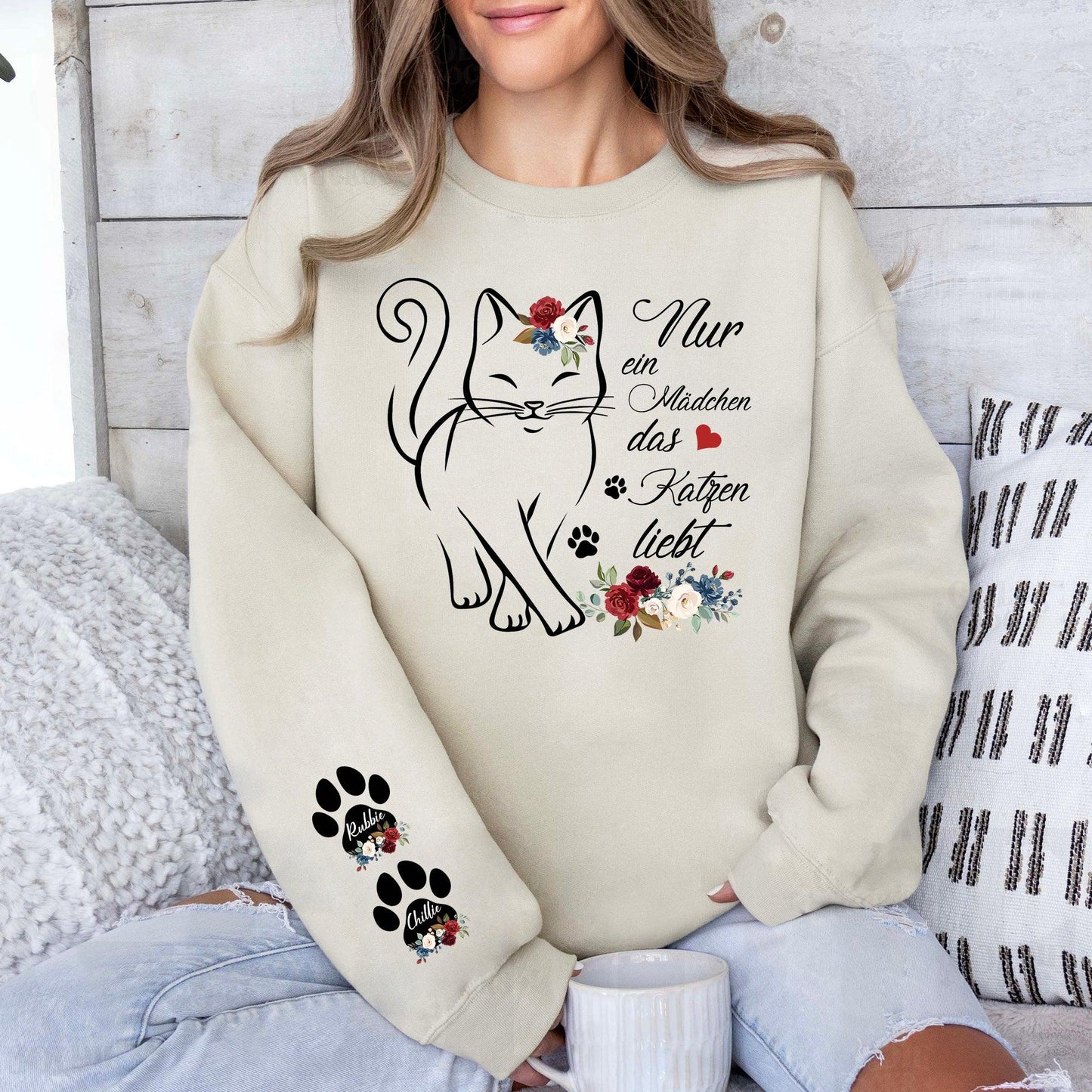 Nur ein Mädchen das Katzen liebt Sweatshirt - Personalisiertes Katzenliebhaber Sweatshirt - GiftHaus