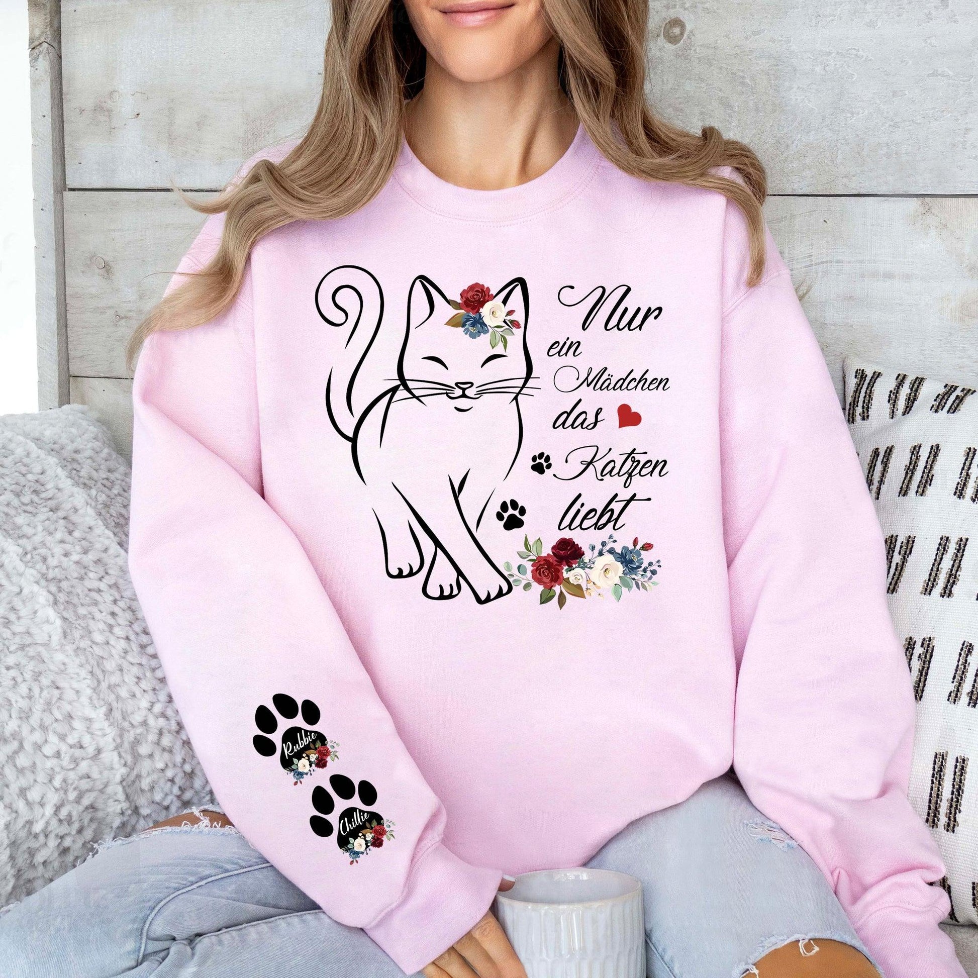 Nur ein Mädchen das Katzen liebt Sweatshirt - Personalisiertes Katzenliebhaber Sweatshirt - GiftHaus