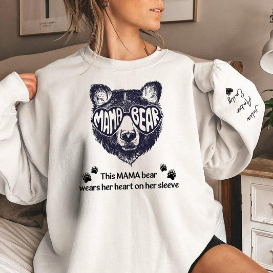 Personalisiert Diese Mama Bär trägt ihr Herz auf der Zunge mit Name Sweatshirt - GiftHaus