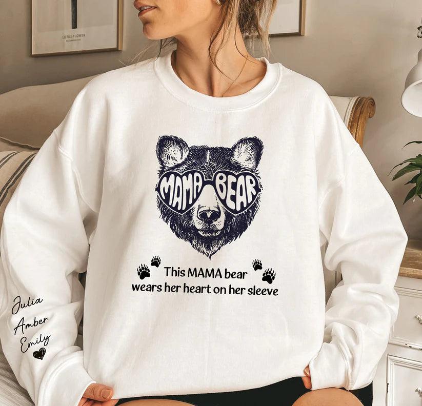 Personalisiert Diese Mama Bär trägt ihr Herz auf der Zunge mit Name Sweatshirt - GiftHaus