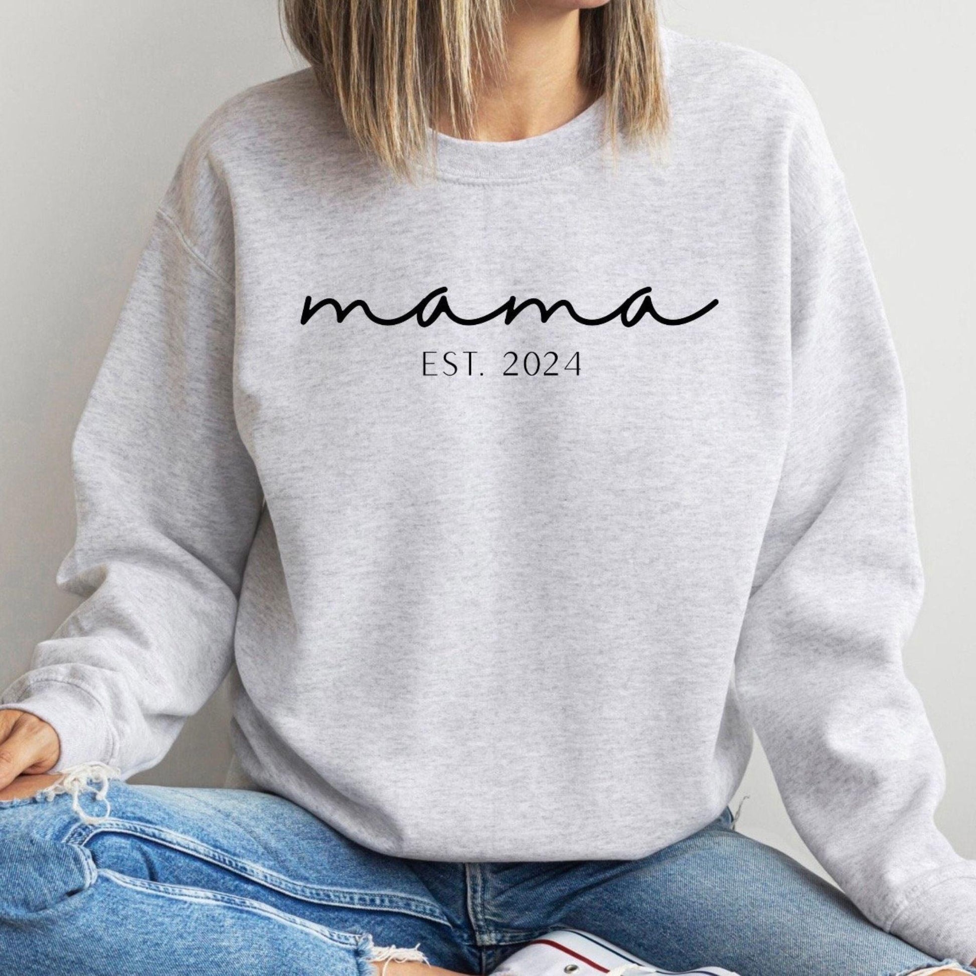 Personalisierte Mama Est. 2024, individuelle Sweatshirts für Mütter - GiftHaus