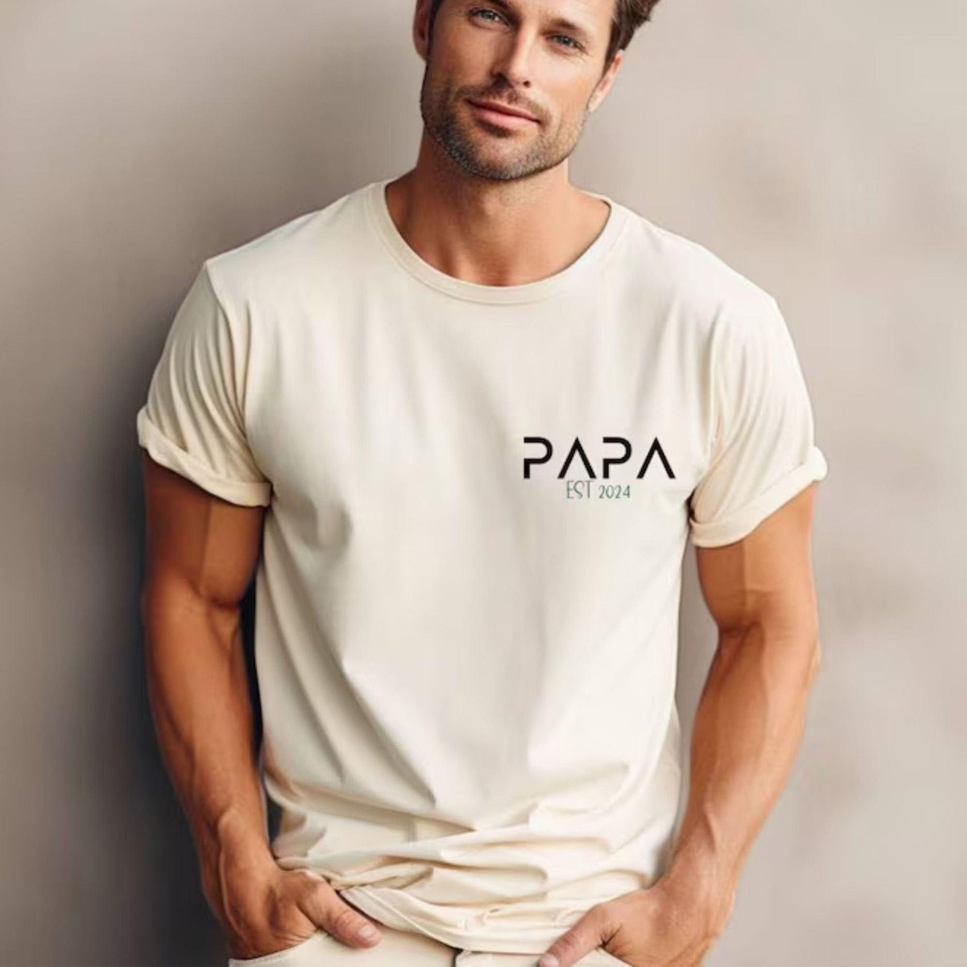Personalisierter Papa Hoodie und Shirts – Vatertagsgeschenk - GiftHaus