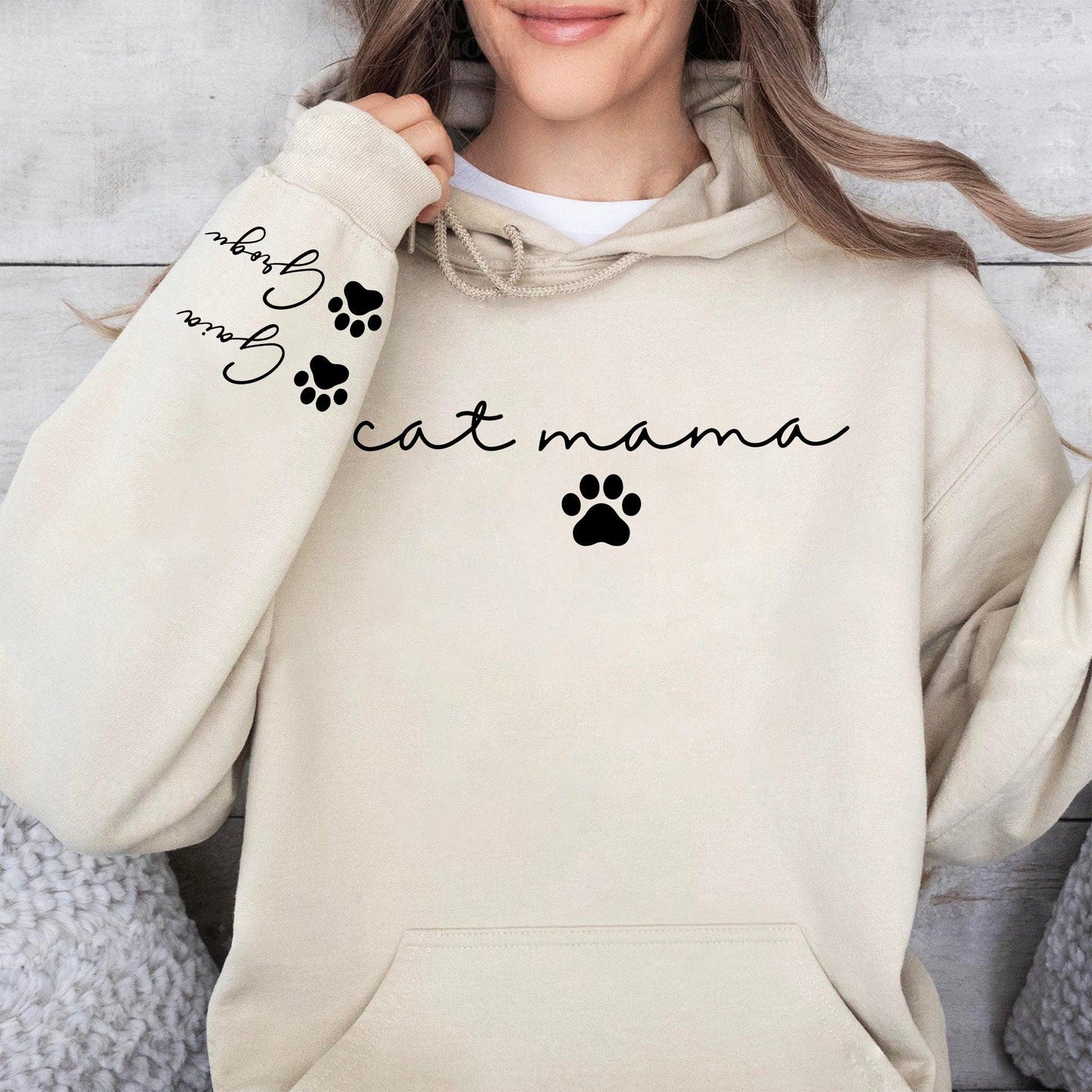 Personalisiertes Life Is Better With My Cats Sweatshirt - GiftHaus