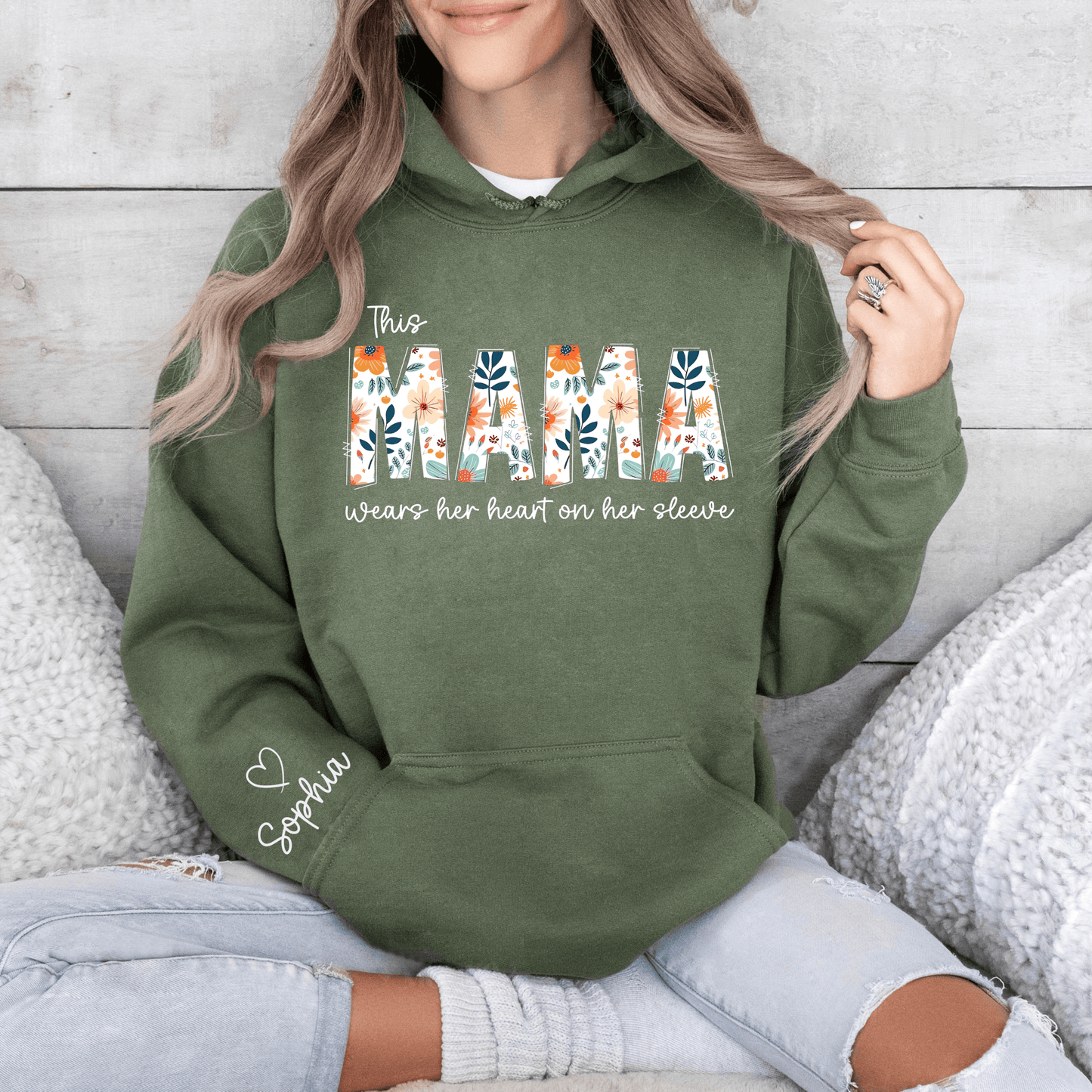 Personalisiertes Mama Hoodie - Herzenswärme im Design - GiftHaus