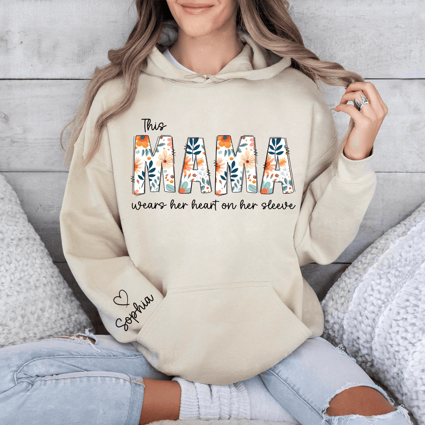 Personalisiertes Mama Hoodie - Herzenswärme im Design - GiftHaus