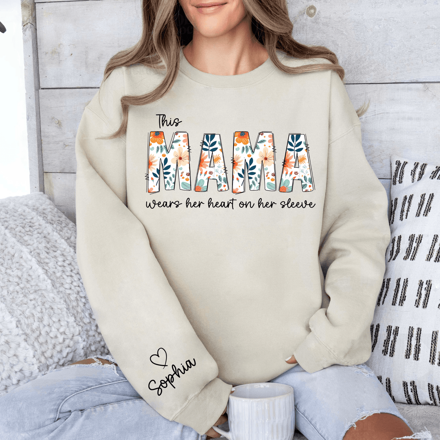 Personalisiertes Mama Hoodie - Herzenswärme im Design - GiftHaus