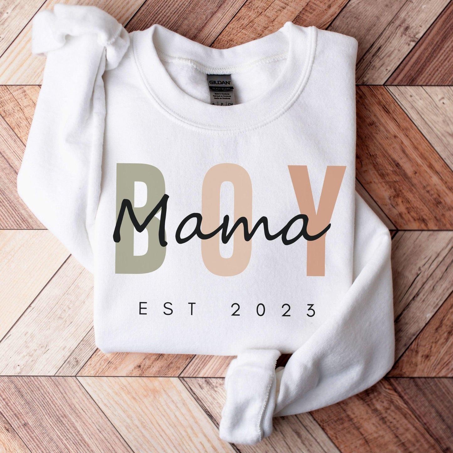 Personalisiertes Mama Sweatshirt – Junge Mama Sweatshirt - GiftHaus