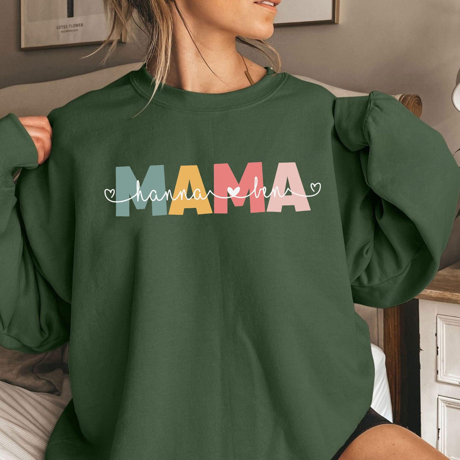 Personalisiertes Mama Sweatshirt mit Kindernamen – Geschenk für Mama - GiftHaus