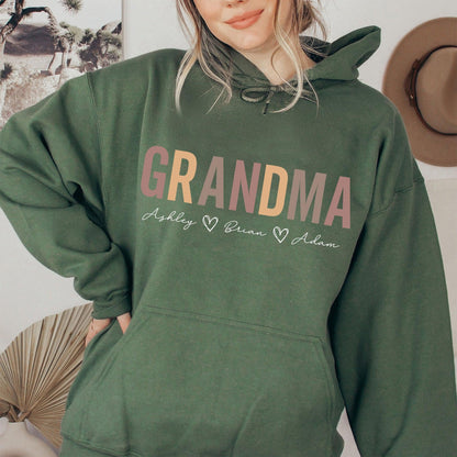 Personalisiertes Oma-Sweatshirt mit Namen - Oma Geschenk - GiftHaus