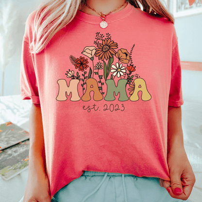 Retro Mama Est Shirt - Customizable Established Year Tee for Moms - GiftHaus