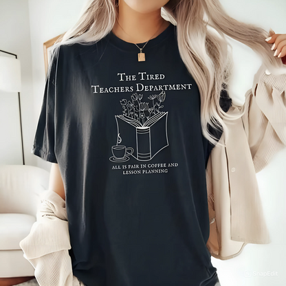 Müde Lehrer - Witziges Komfort-T-Shirt für Pädagogen
