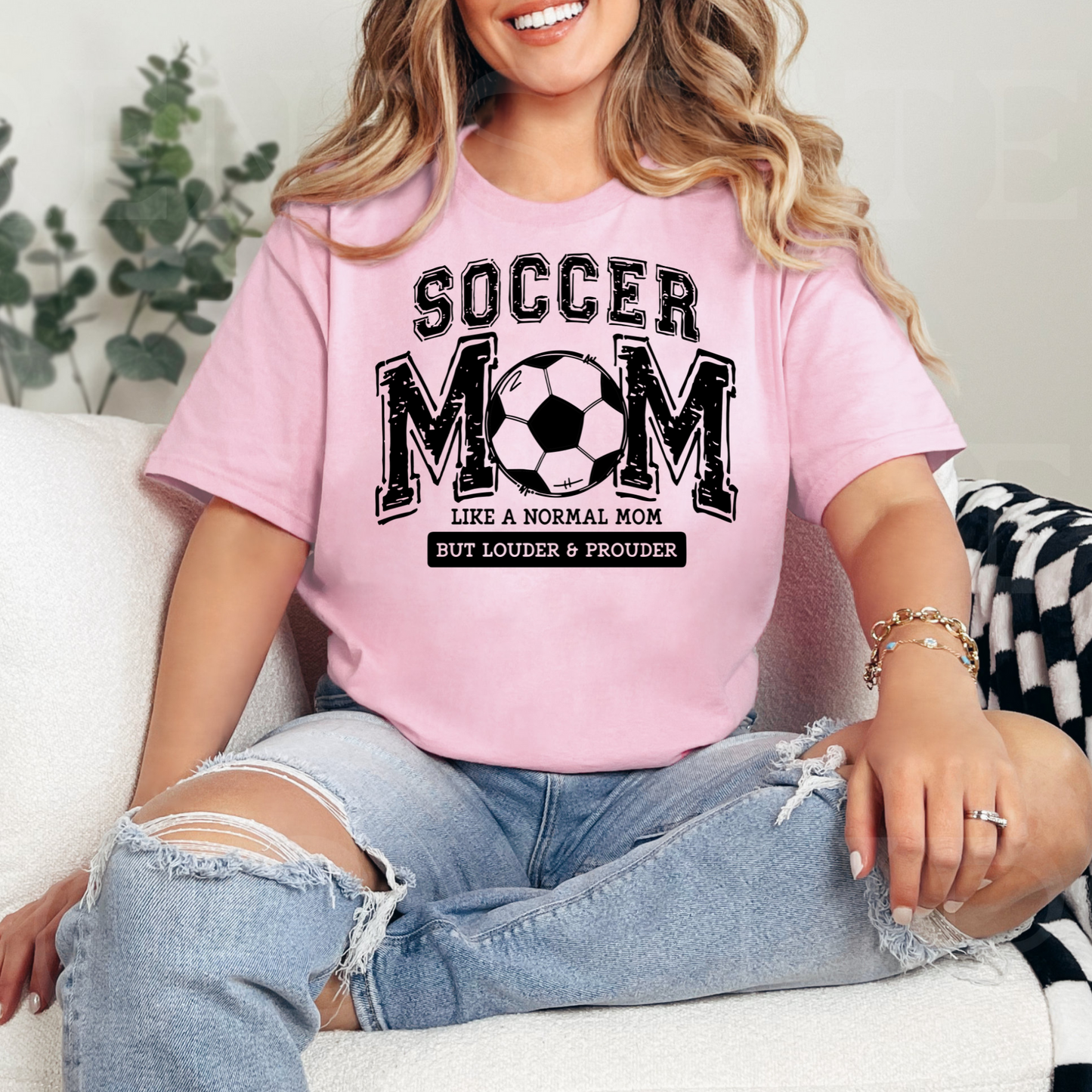 Stolze Fußballmama T-Shirt - Geschenk für engagierte Mütter