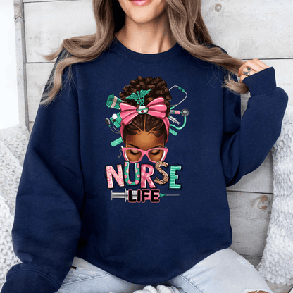 Vielfältige Krankenpflege Sweatshirt - Afro Messy Bun Design - Feiern Sie Diversität - GiftHaus